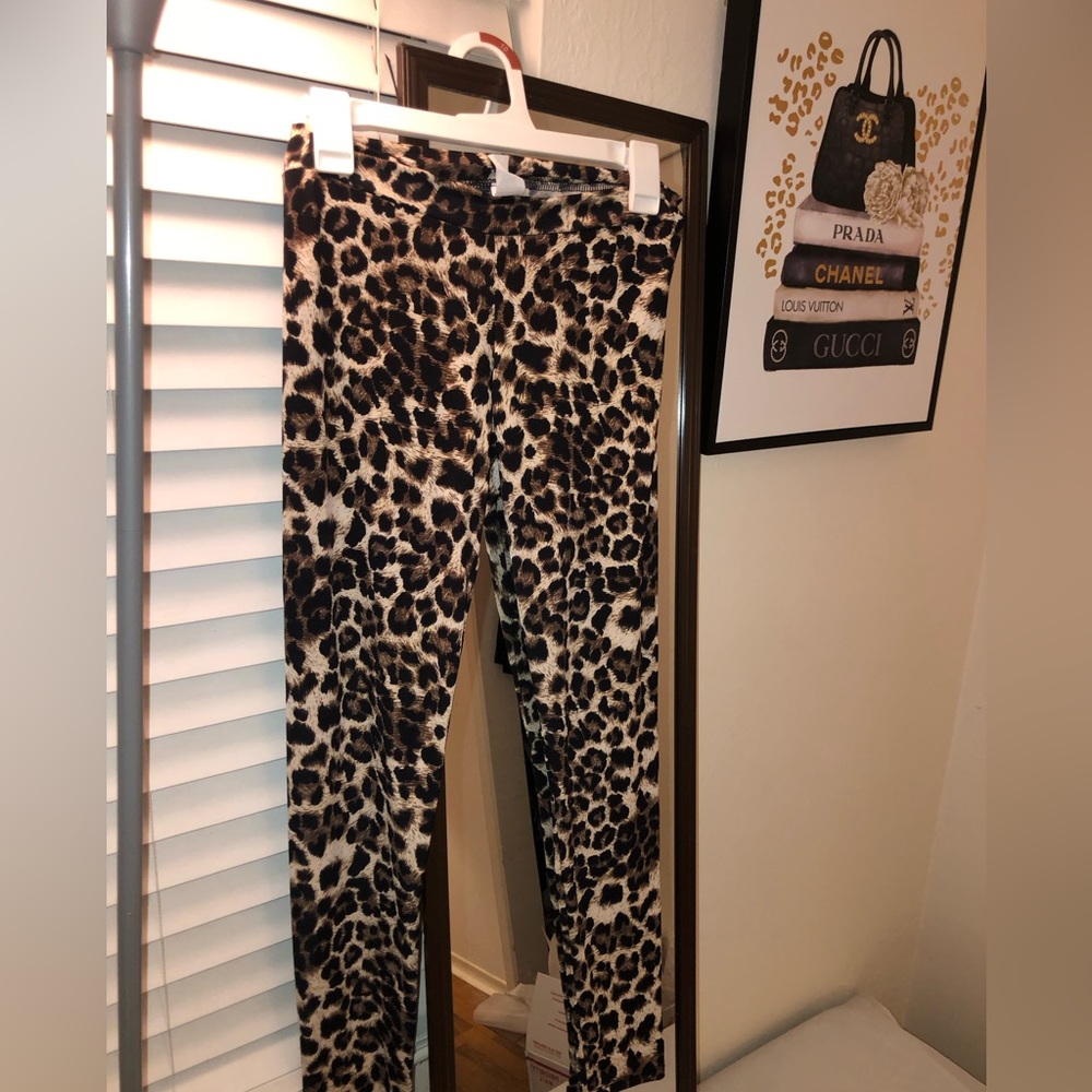 Cute Leopard Print pants/leggings Size S, waist 14 inches, 35 inches long
